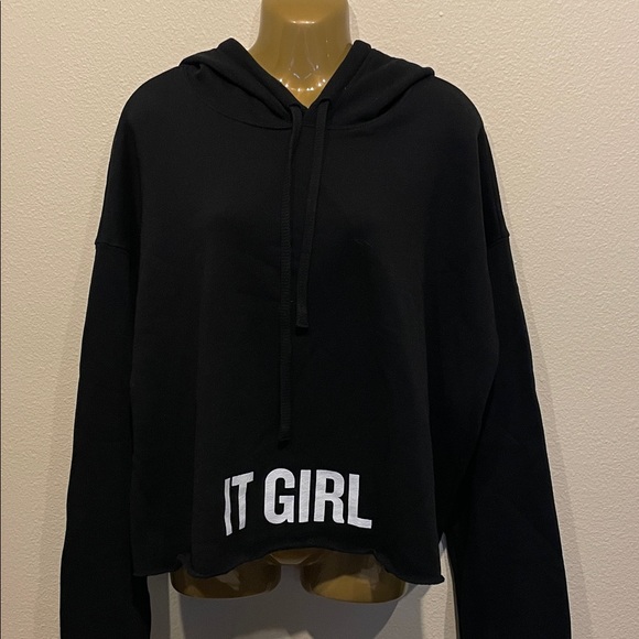 Christian Siriano Tops - Christian Siriano Black 'IT GIRL' Hoodie